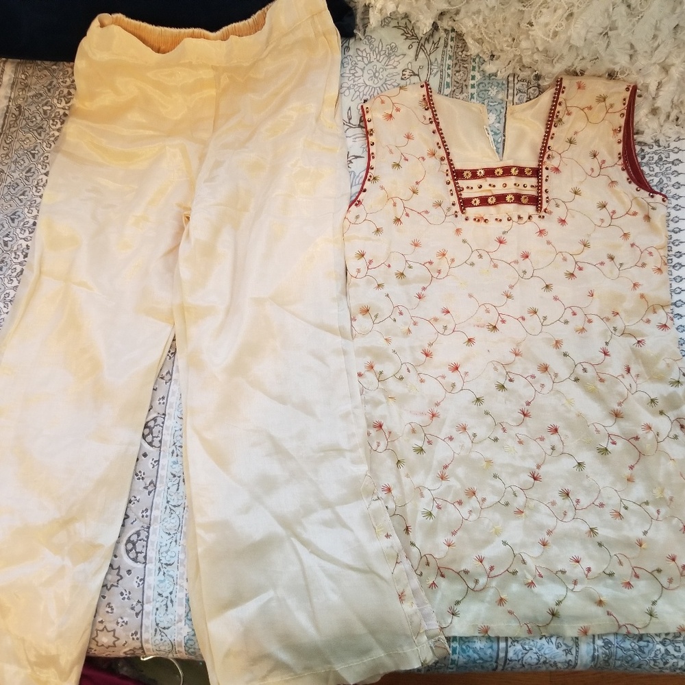 3 piece made in India / Saree / Paveda/ lehenga